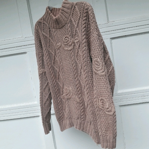 Chunky Cable Knit Vintage Sweater Hand Knitted S - Picture 11 of 11